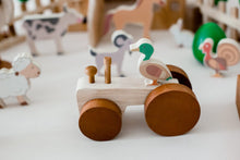 Load image into Gallery viewer, Farm Animals &amp; Tractor Set